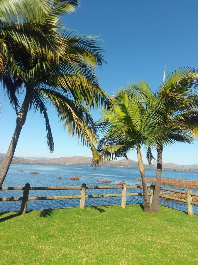 The Holiday House Harties Hartbeespoort Esterno foto