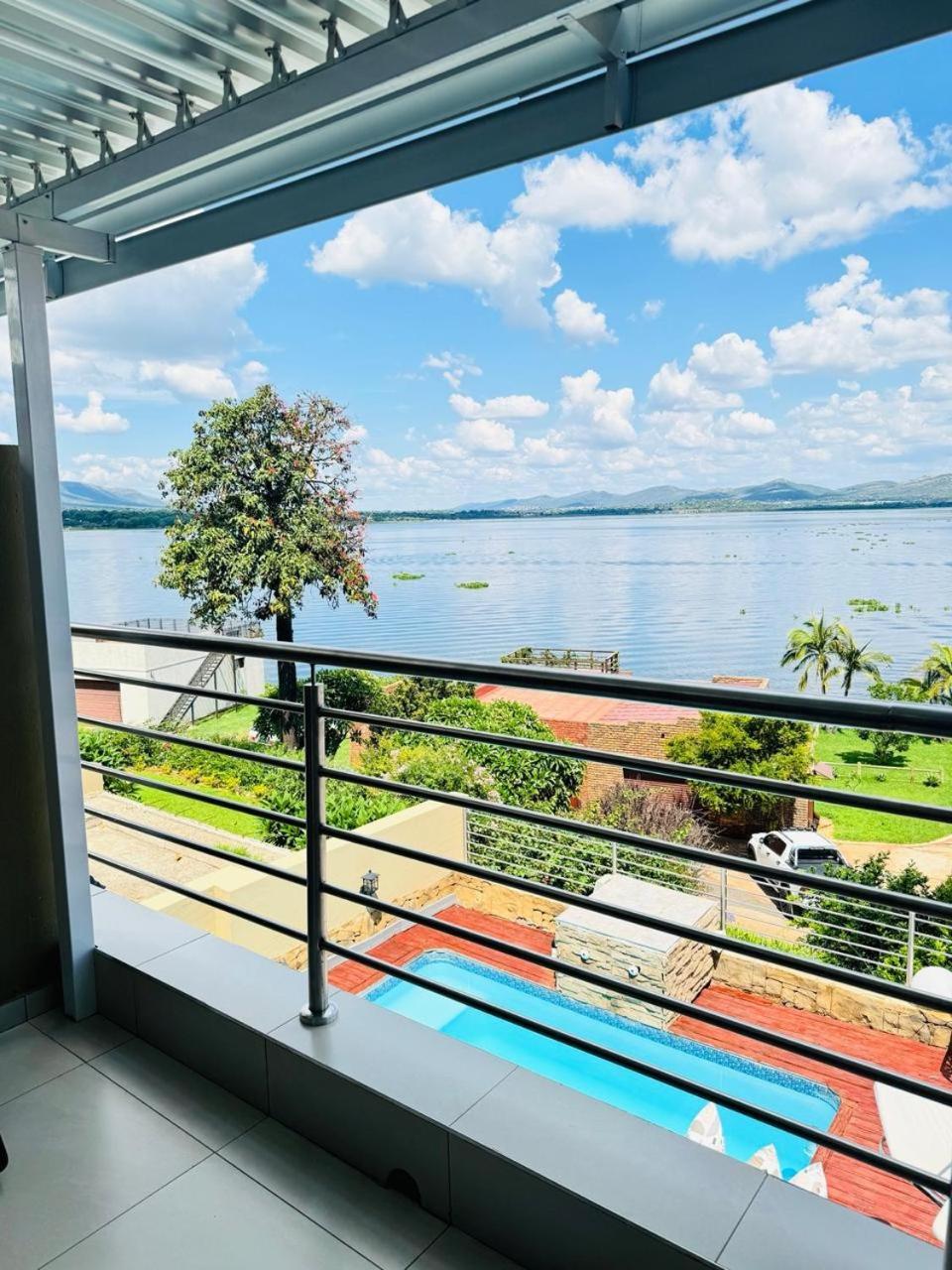 The Holiday House Harties Hartbeespoort Esterno foto