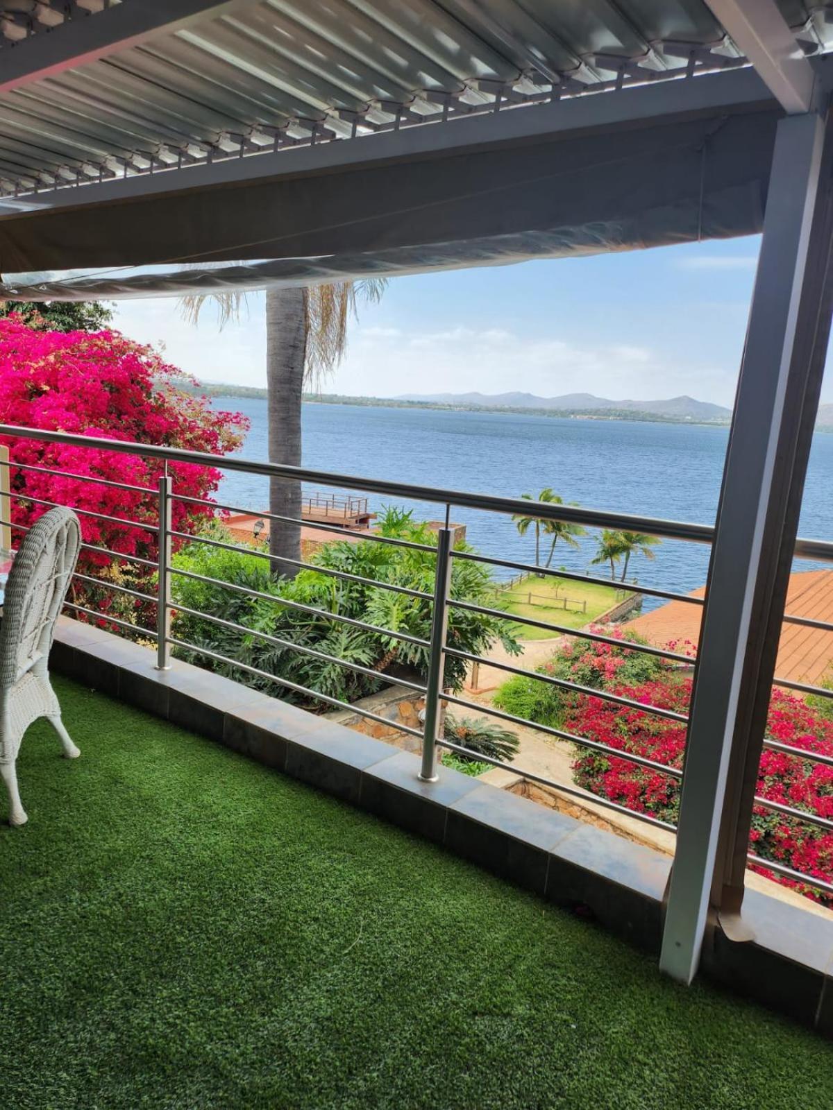 The Holiday House Harties Hartbeespoort Esterno foto